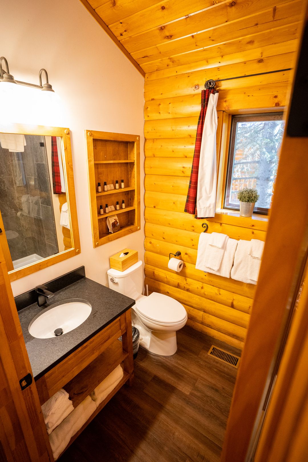 Family Superior Two Bedroom Cabin Baker Creek By Basecamp